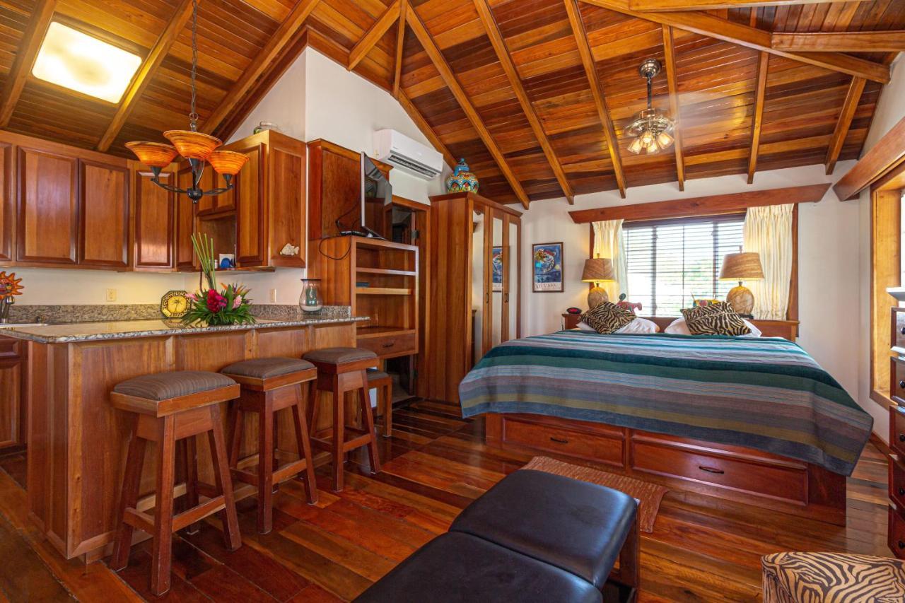 Blue Tang Inn San Pedro  Ngoại thất bức ảnh