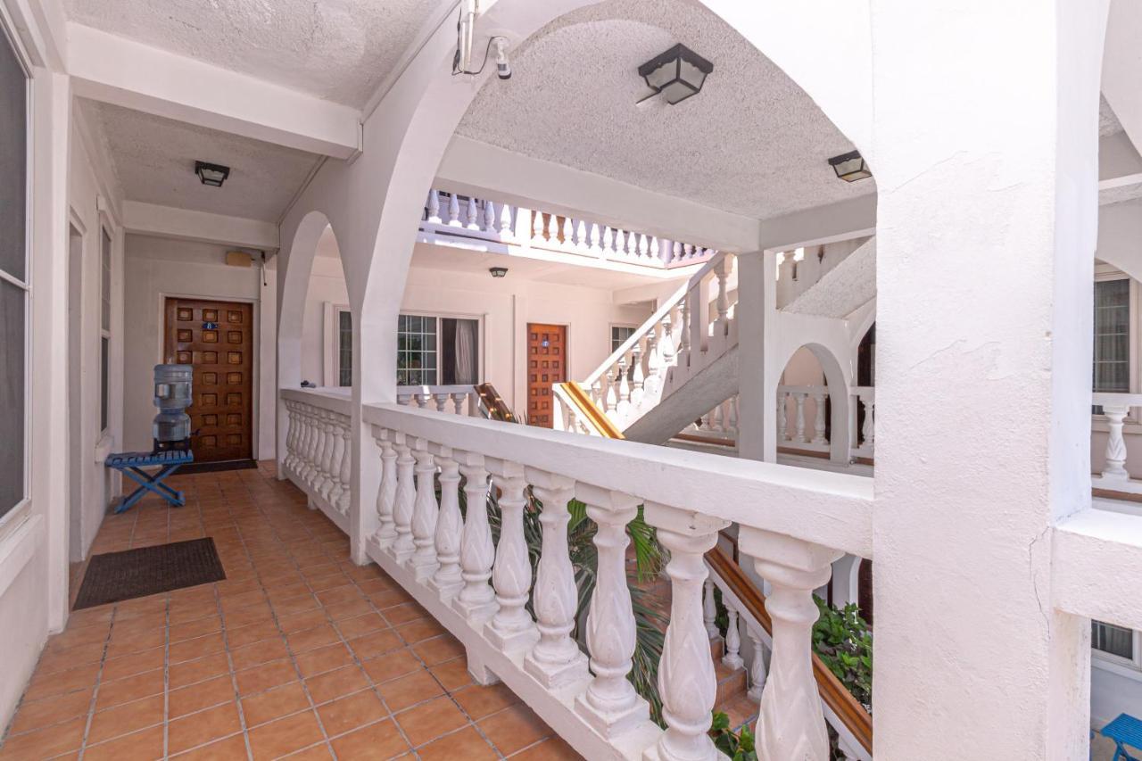 Blue Tang Inn San Pedro  Ngoại thất bức ảnh