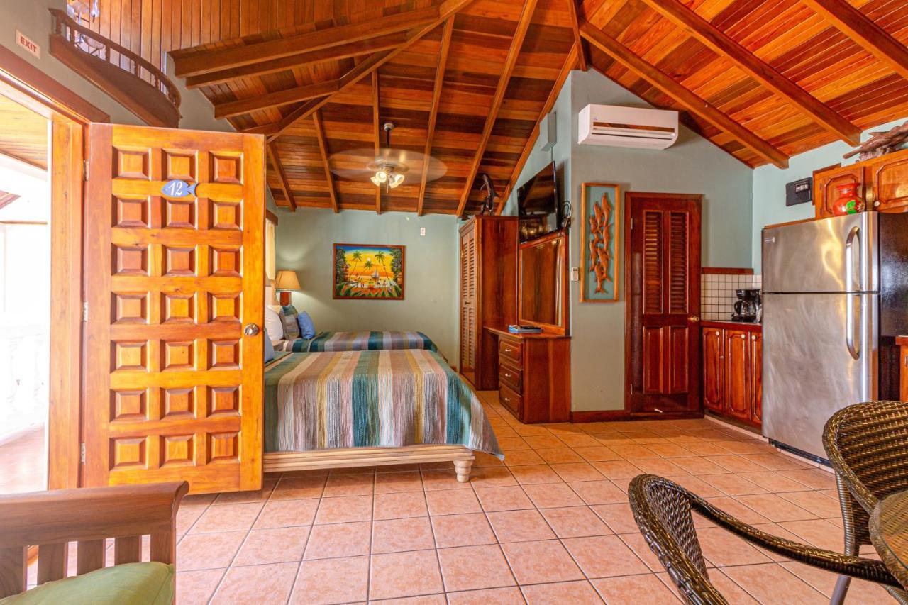 Blue Tang Inn San Pedro  Ngoại thất bức ảnh